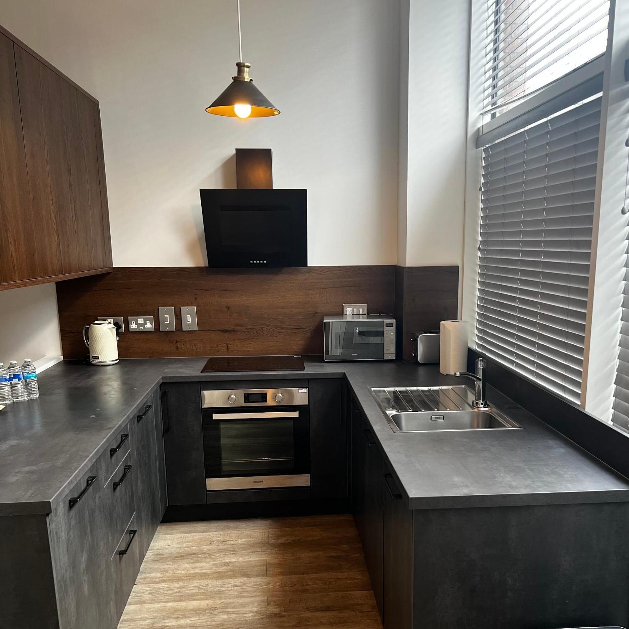 Luxurious 1-Bedroom With Parking Birmingham Eksteriør bilde